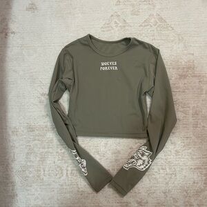 Darc Sport Olive Wolves Graphic Crop Top